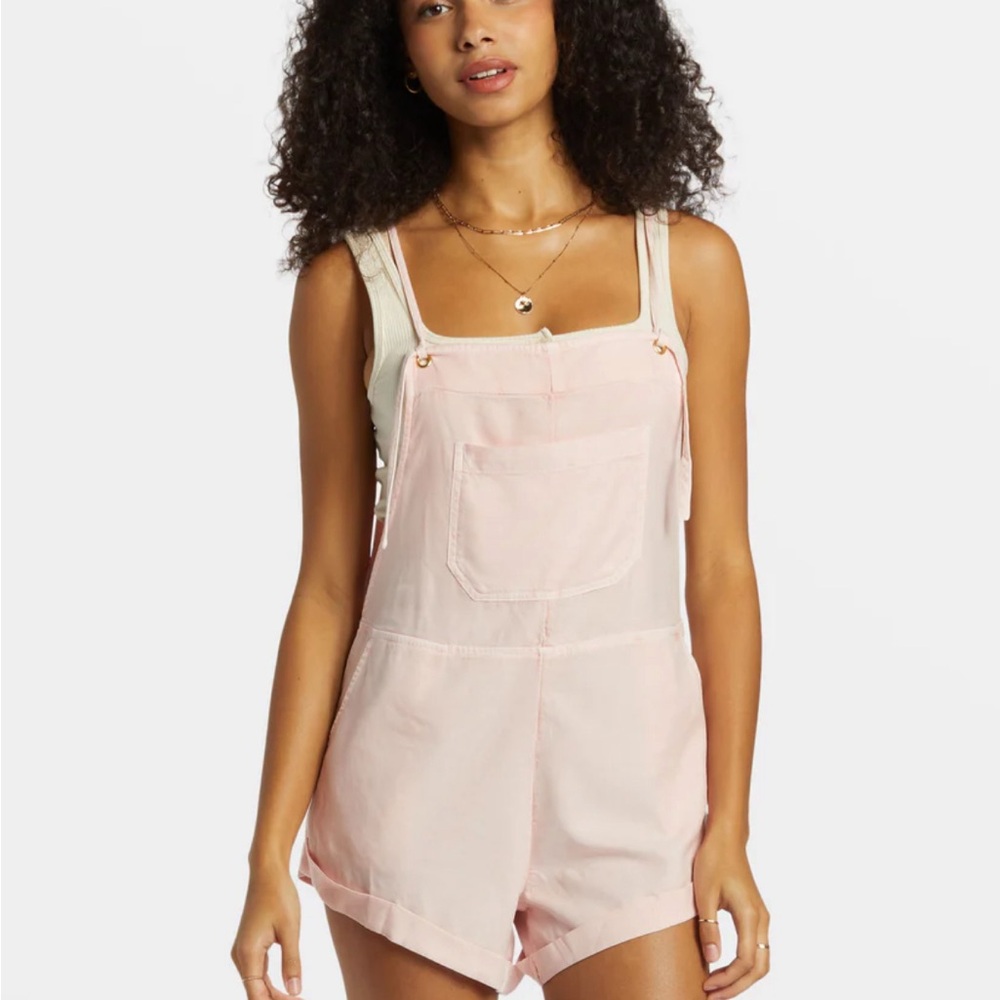 Billabong Romper Size Large Mauve